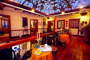  Hotel Boutique Portal de Cantuña  Кито